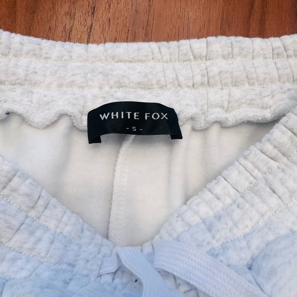 White Fox Boutique Light Gray Athletic Shorts NEVER WORN - Picture 3 of 4